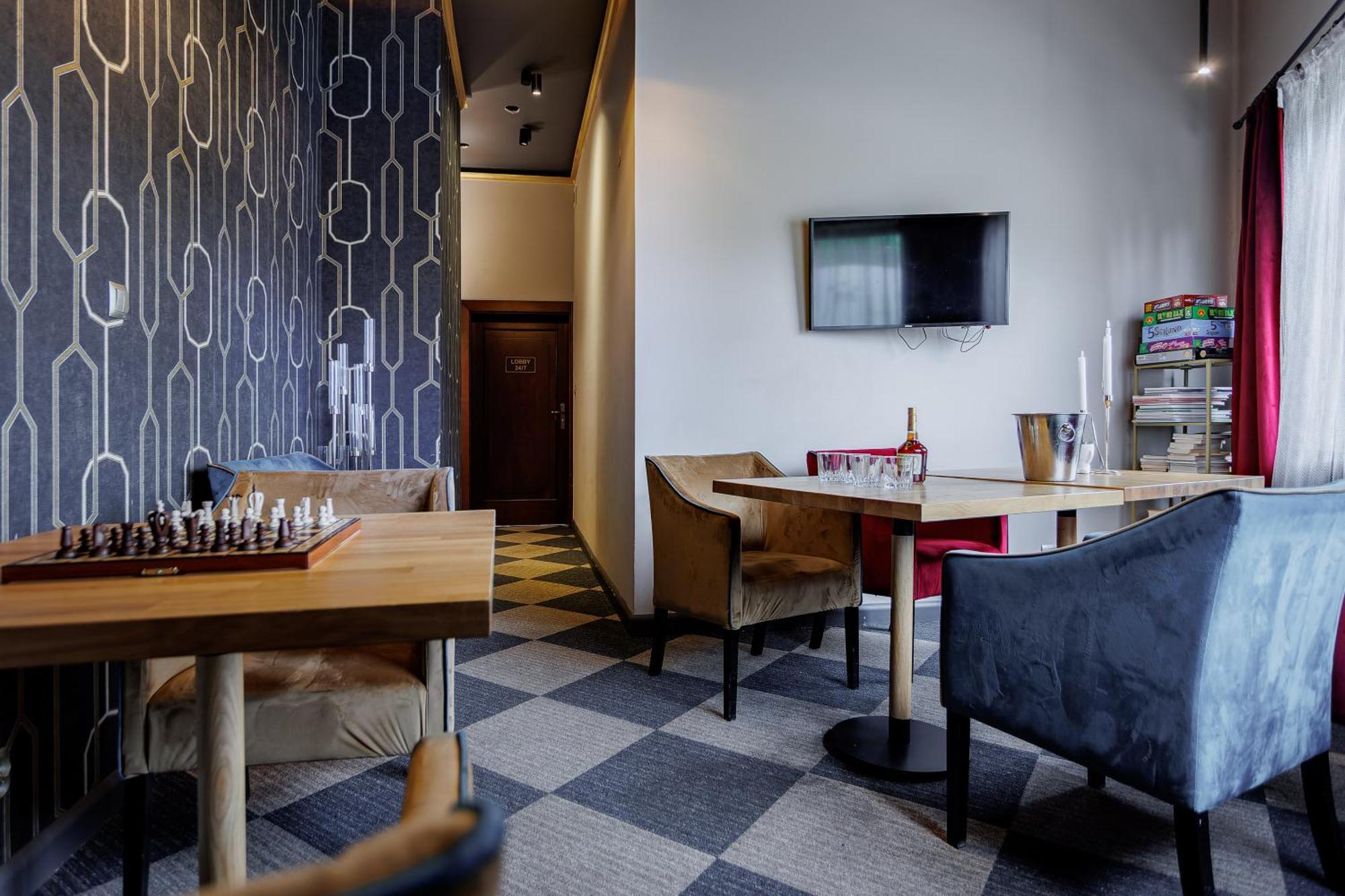 Dąbrowa Tarnowska Hotel Cristal Park מראה חיצוני תמונה